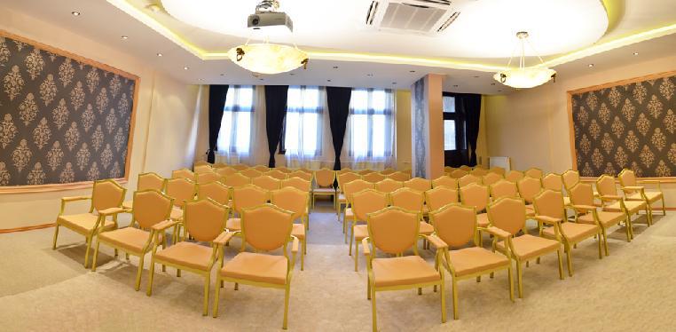 The Regent Club Hotel Ni Üzleti fotó