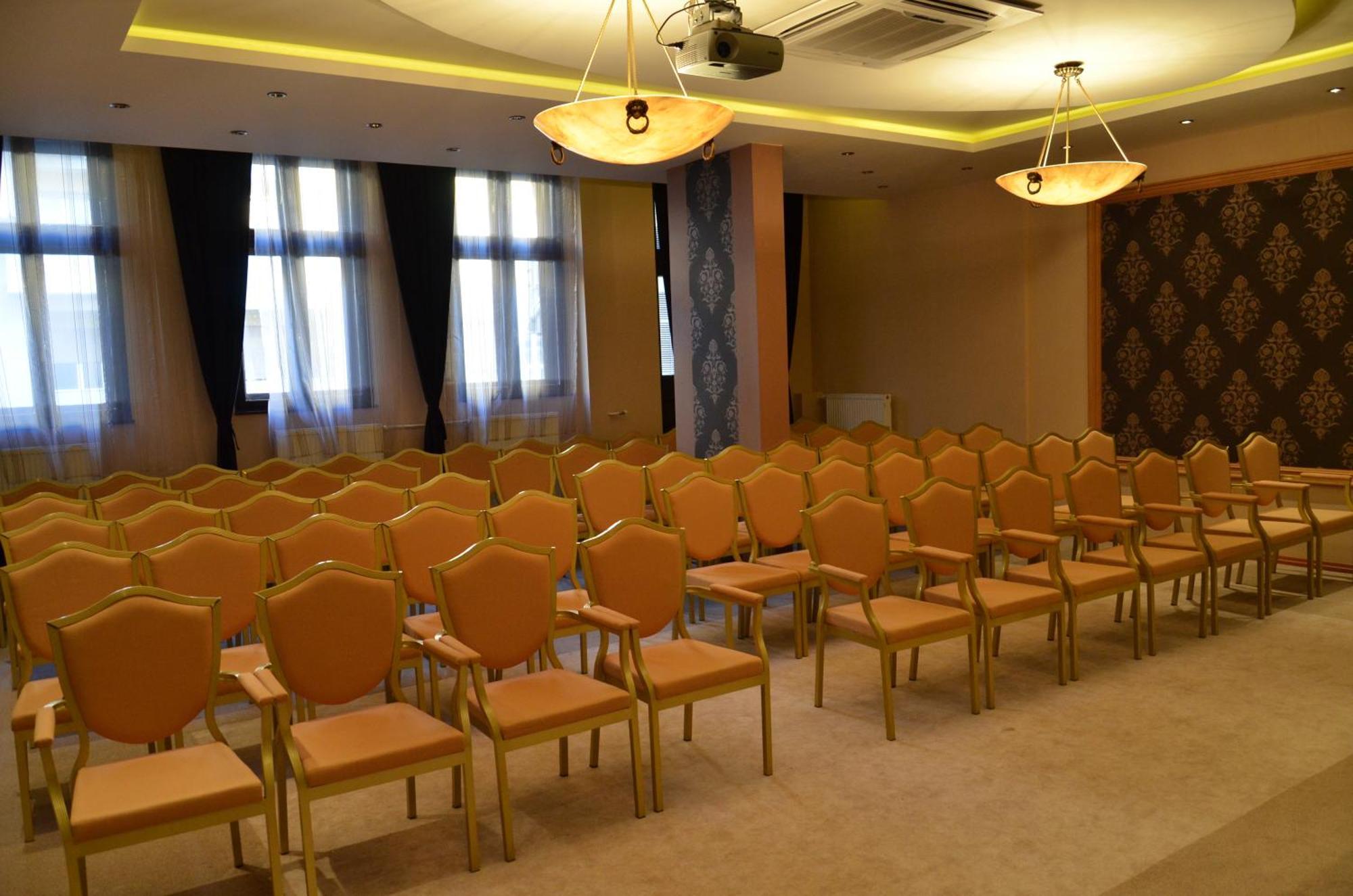 The Regent Club Hotel Ni Kültér fotó