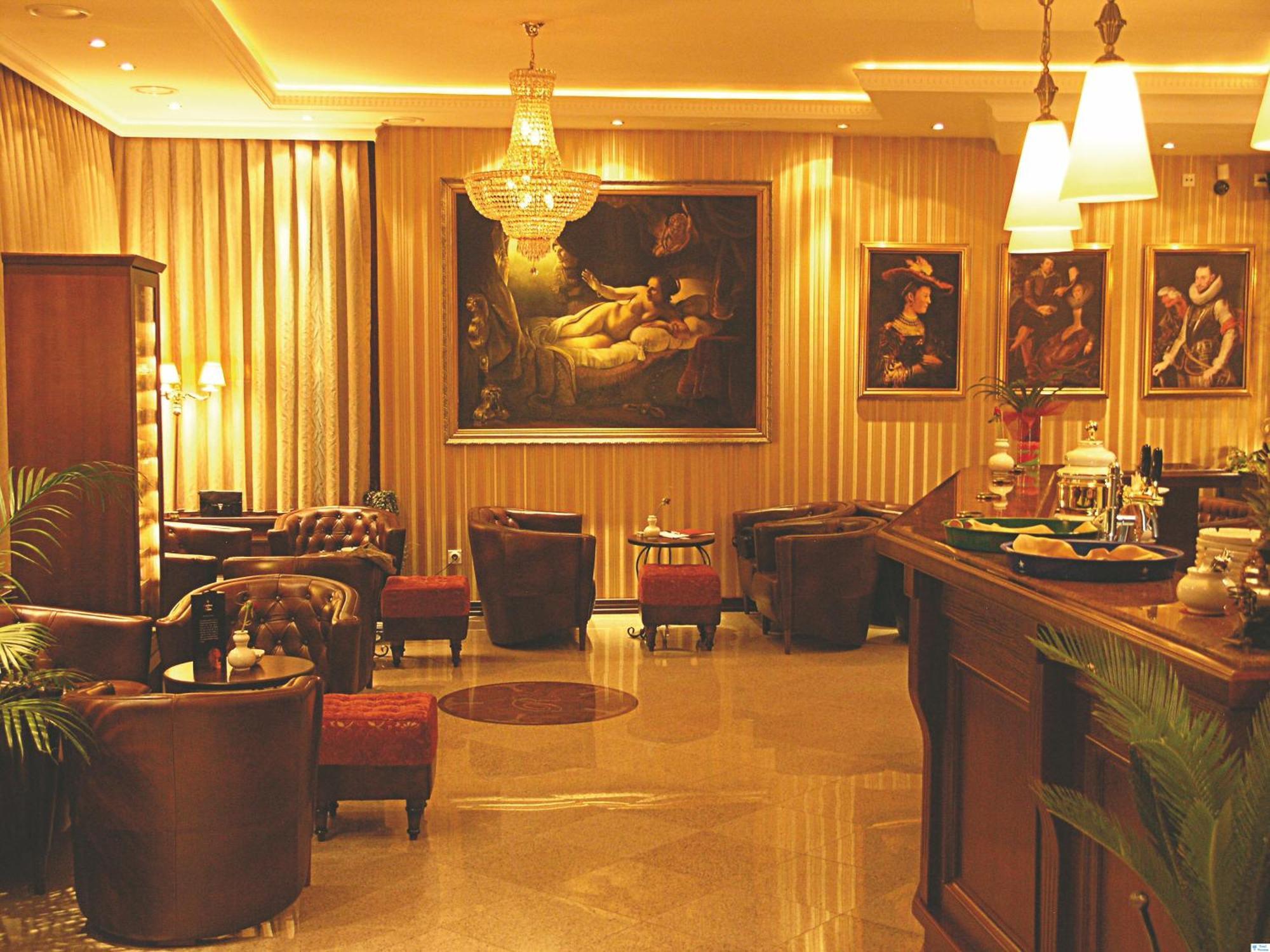 The Regent Club Hotel Ni Beltér fotó