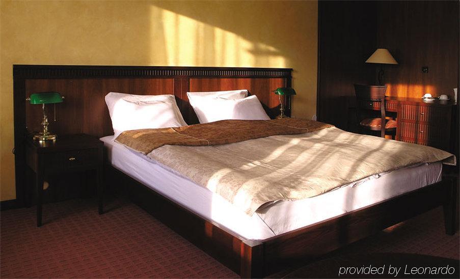 The Regent Club Hotel Ni Szoba fotó