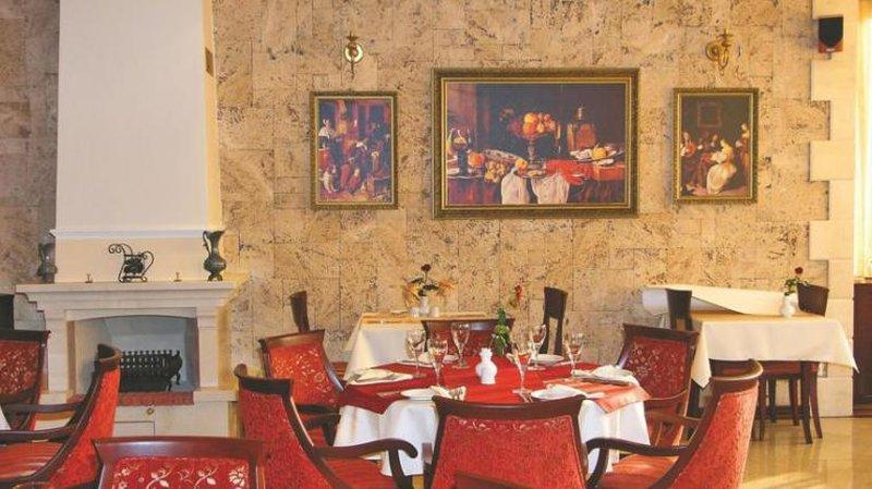 The Regent Club Hotel Ni Kültér fotó