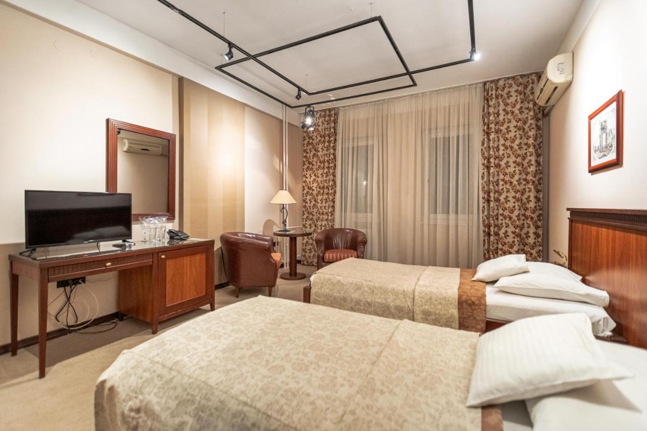 The Regent Club Hotel Ni Kültér fotó